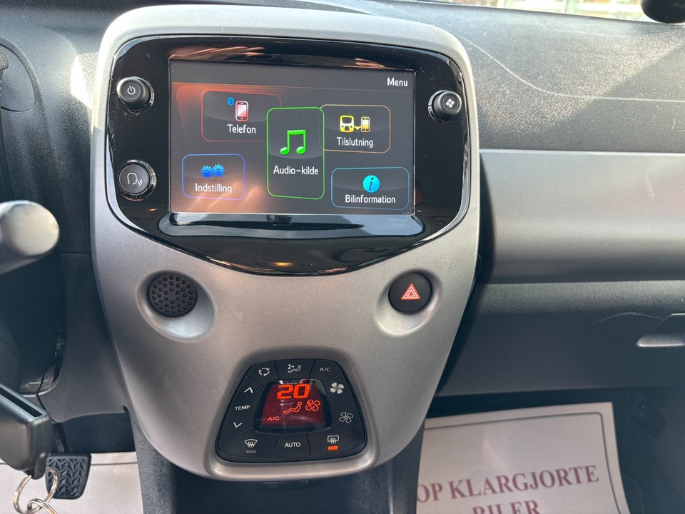 Toyota Aygo 1,0 VVT-i x-play x-shift 5d