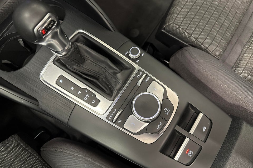 Audi A3 35 TFSi Sport Cabriolet S-tr. 2d
