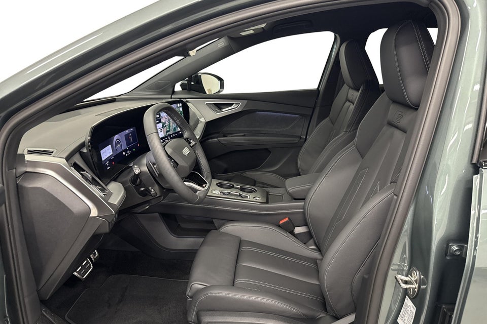Audi Q4 e-tron performance 5d