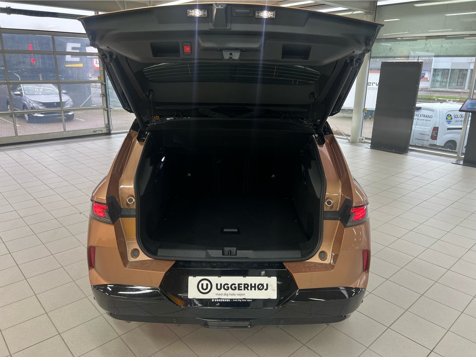 Opel Grandland-e 73 GS Sky 5d