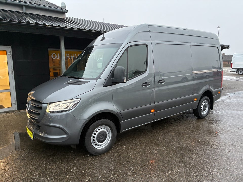 Mercedes Sprinter 319 3,0 CDi A2 Kassevogn aut. RWD
