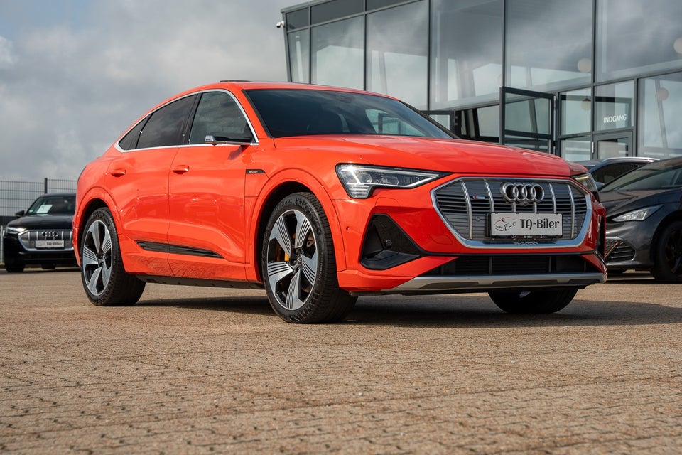 Audi e-tron 55 S-line Prestige Sportback quattro 5d