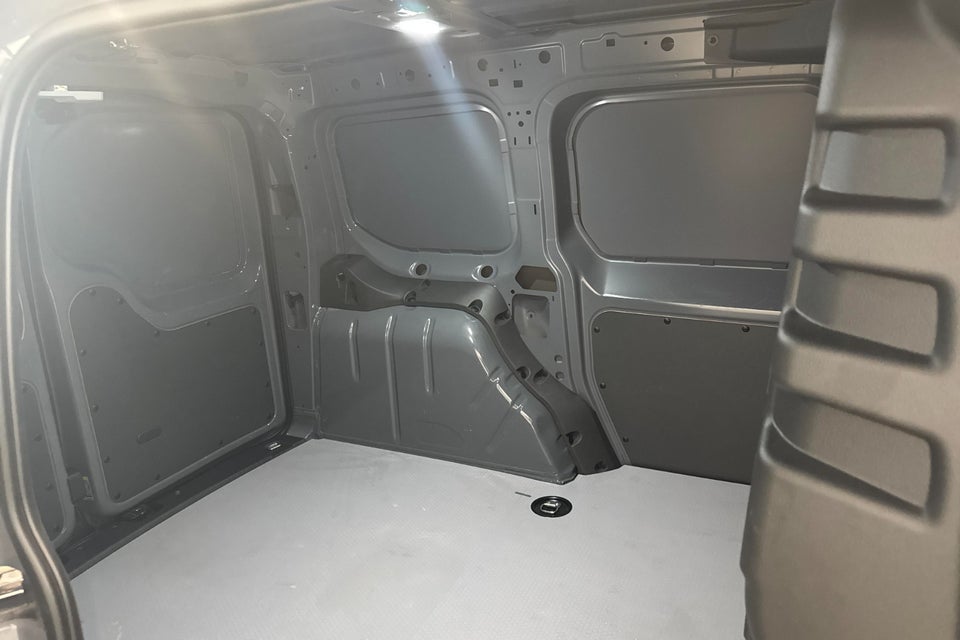 VW Caddy 1,5 TSi 114 DSG Cargo