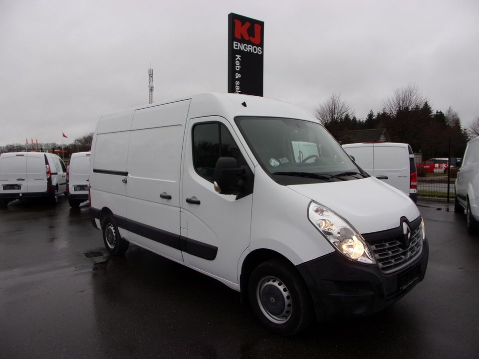 Renault Master III T33 2,3 dCi 130 L2H2 Kassevogn