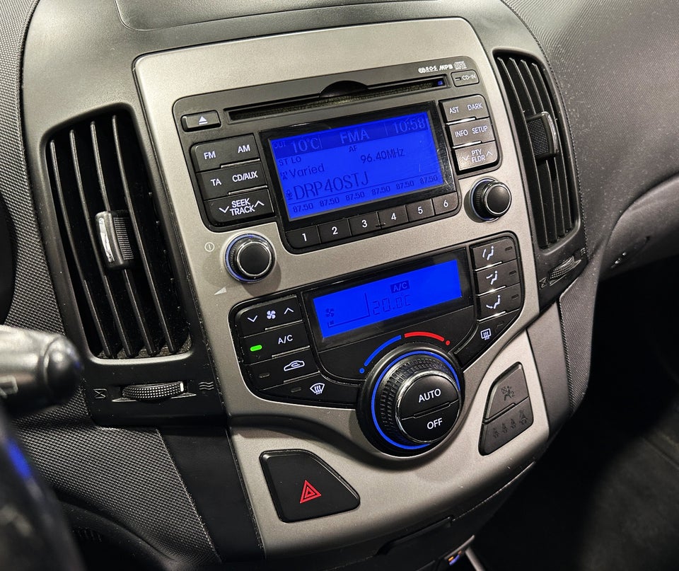Hyundai i30 1,6 CRDi 90 Classic Eco 5d
