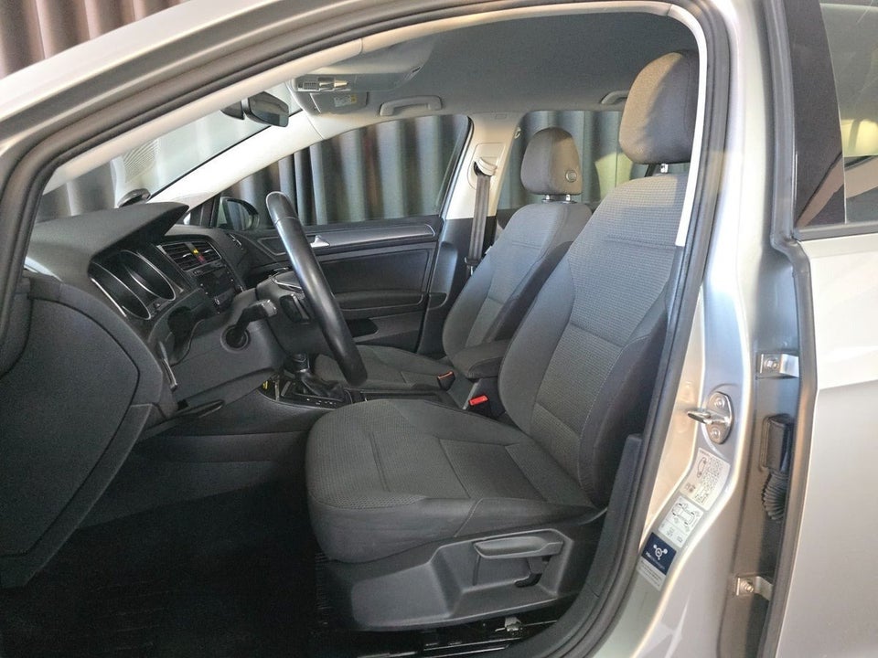 VW Golf VII 1,5 TSi 130 Comfortline Variant DSG 5d