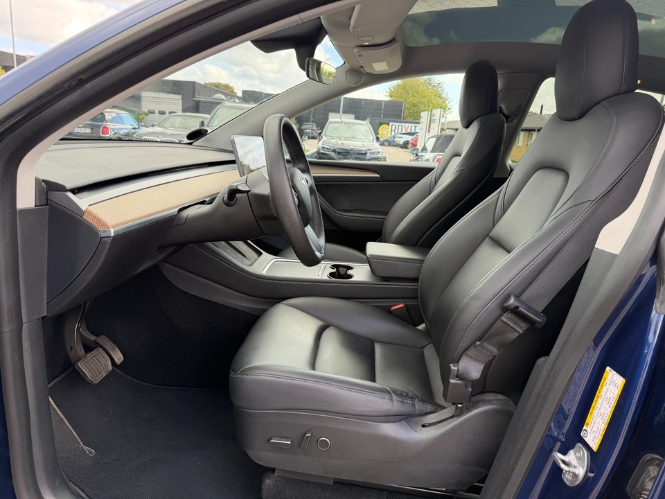 Tesla Model Y Long Range AWD 5d