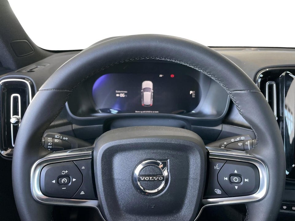 Volvo XC40 ReCharge Twin Plus 5d