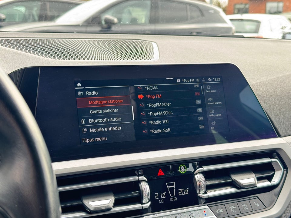 BMW 320d 2,0 Touring Connected aut. 5d