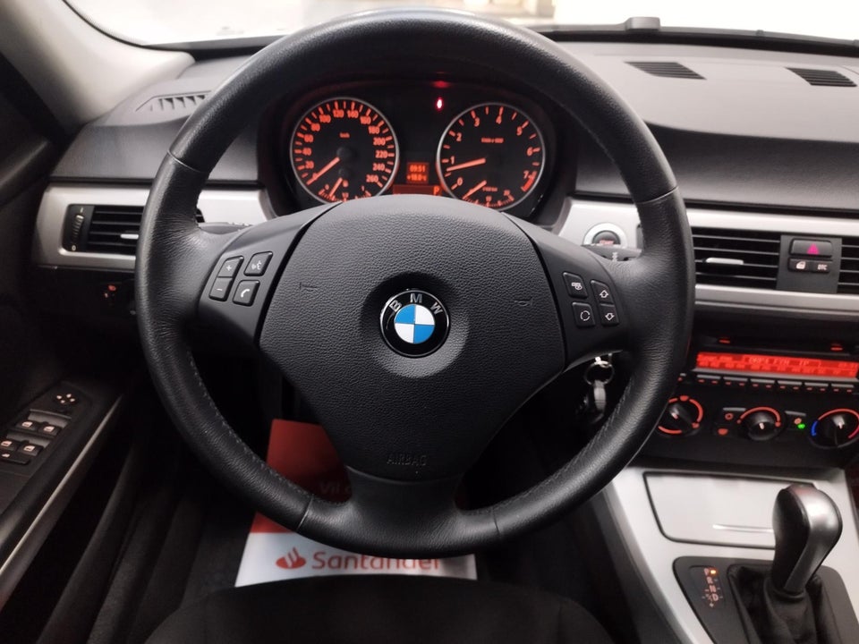 BMW 325i 2,5 Touring aut. 5d