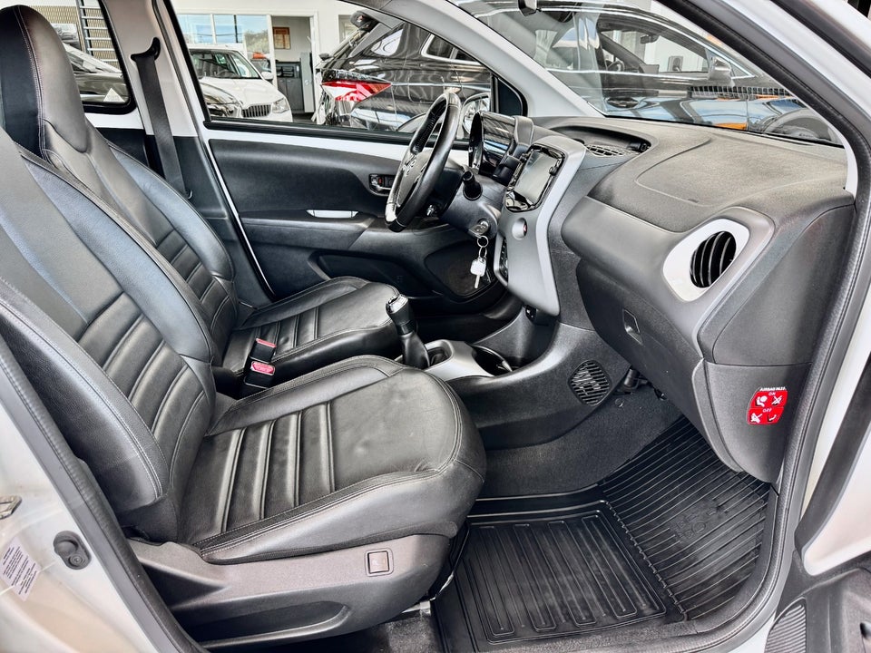 Toyota Aygo 1,0 VVT-i x-cellence 5d