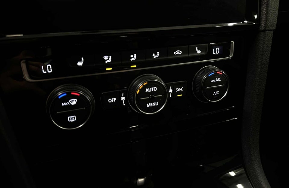 VW Golf VII 1,5 TSi 150 Highline Variant DSG 5d