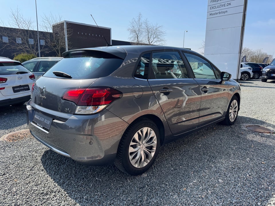 Citroën C4 1,6 BlueHDi 100 Feel Complet 5d