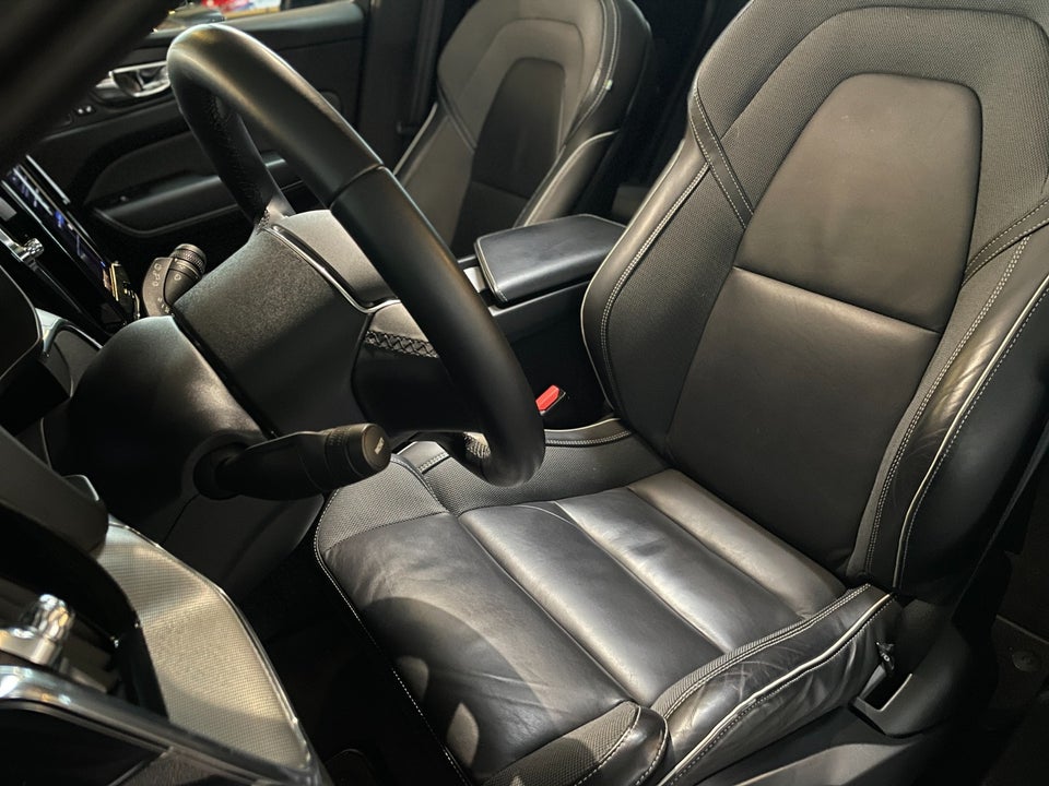 Volvo XC60 2,0 T6 ReCharge R-Design aut. AWD 5d