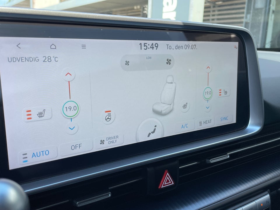 Hyundai Ioniq 6 77 Essential 4d
