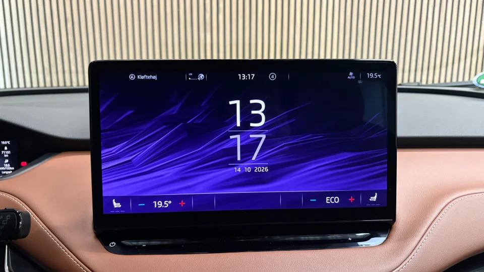 Skoda Enyaq 80 iV Suite 5d