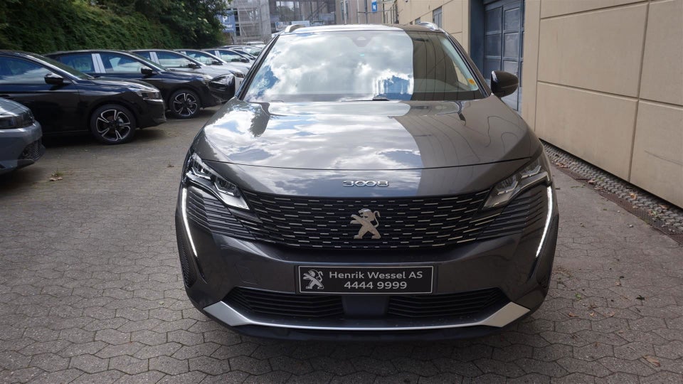 Peugeot 3008 1,6 Hybrid First Selection EAT8 5d