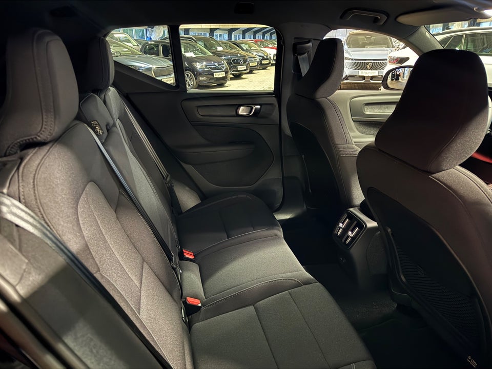 Volvo XC40 P6 ReCharge Core 5d