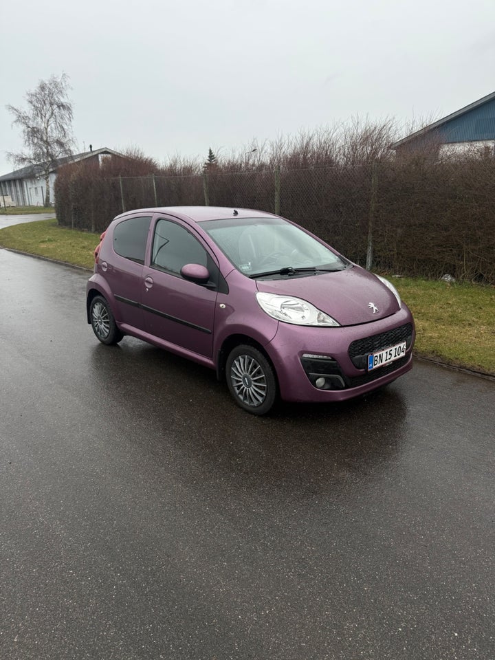 Peugeot 107 1,0 Sportium 5d