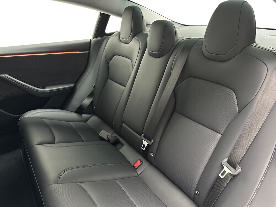 Tesla Model 3 Performance AWD 4d