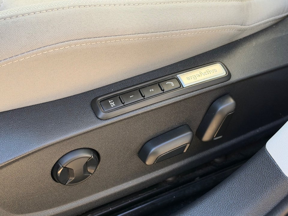 VW Golf VIII 1,4 eHybrid DSG 5d
