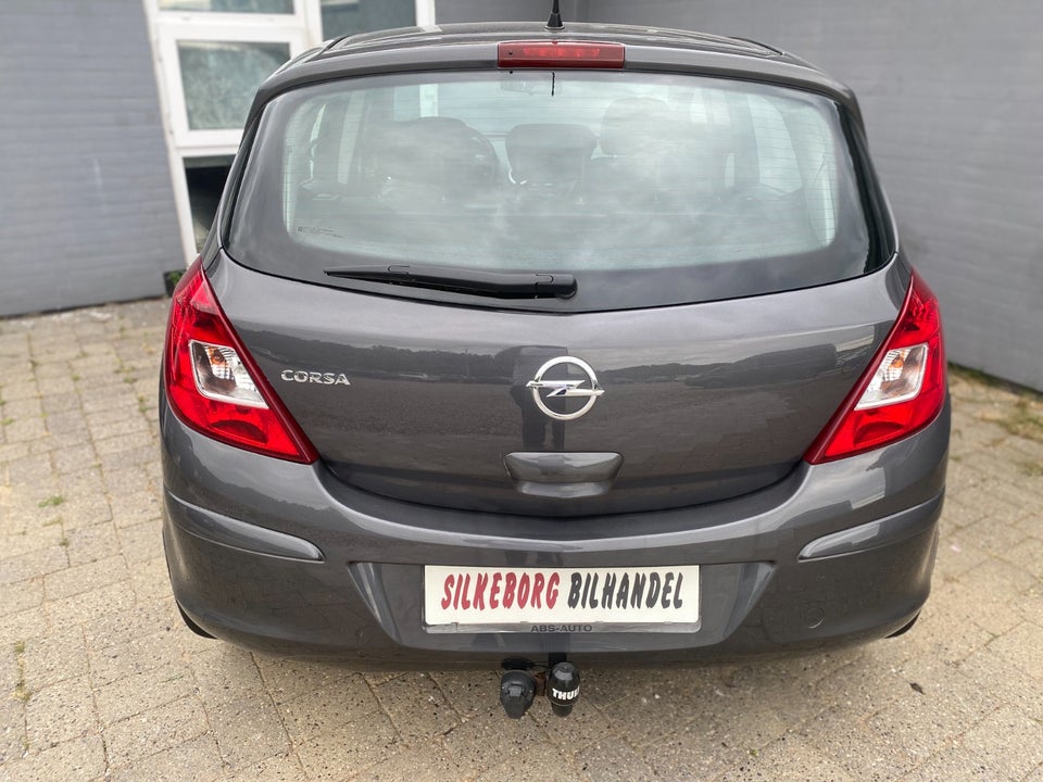 Opel Corsa 1,4 16V Cosmo 5d
