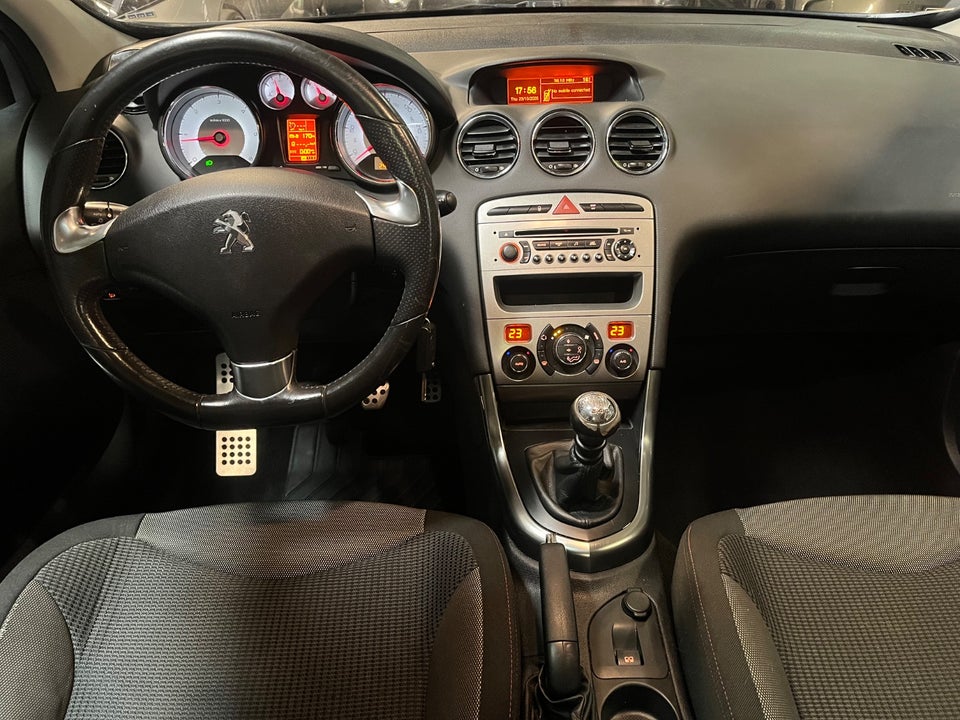 Peugeot 308 1,6 e-HDi 112 Sportium SW 7prs 5d