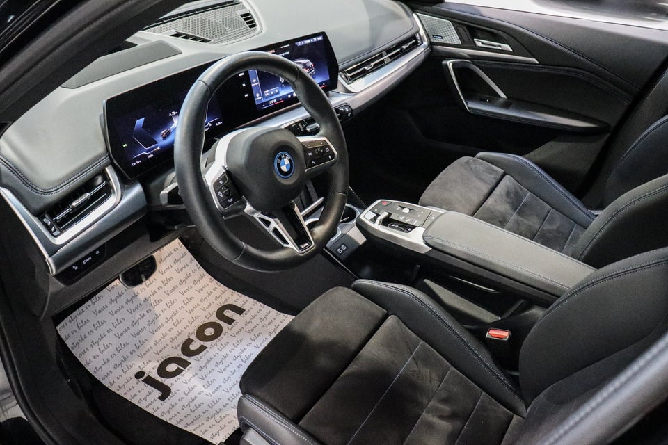 BMW iX1 eDrive20 Fully Charged M-Sport 5d