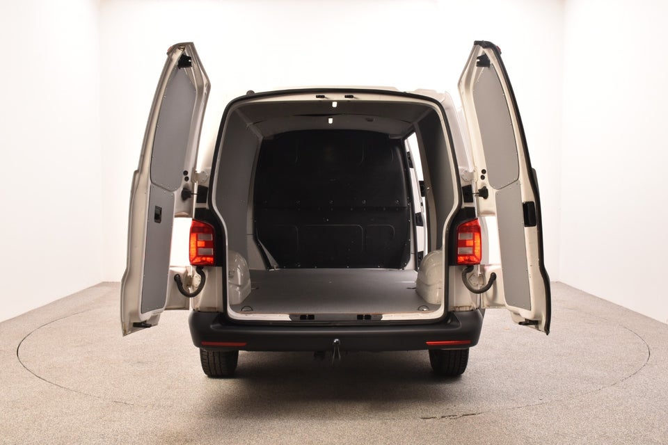 VW Transporter 2,0 TDi 150 Kassevogn 4Motion lang