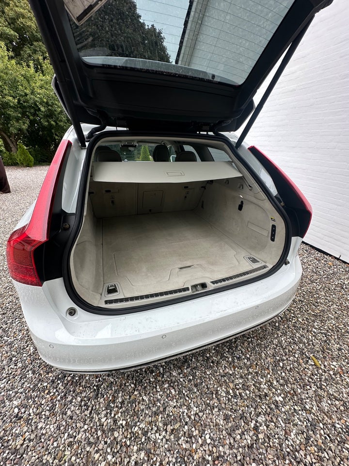 Volvo V90 2,0 T5 250 Inscription aut. 5d