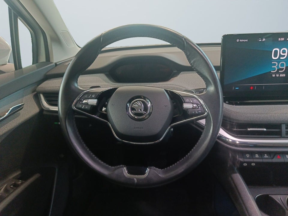 Skoda Enyaq 60 iV Loft 5d