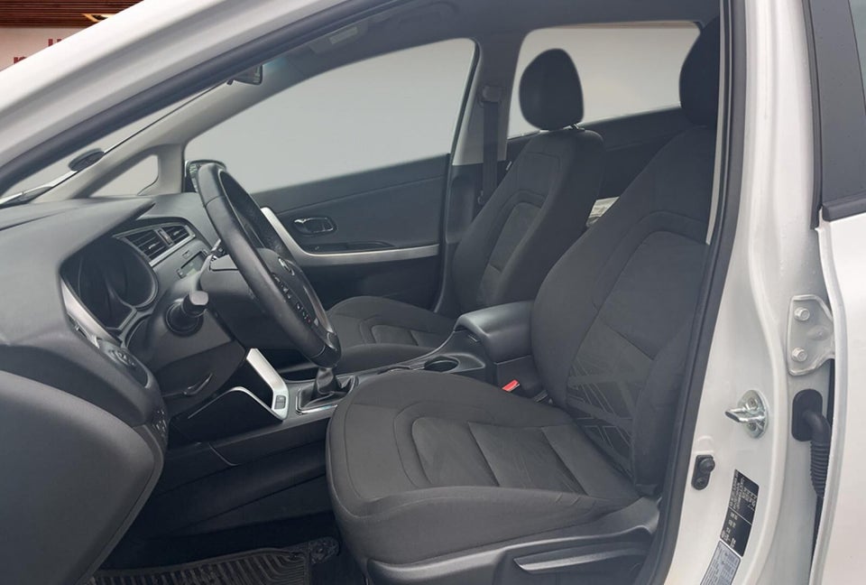 Kia Ceed 1,4 CVVT Style+ Clim Limited SW 5d