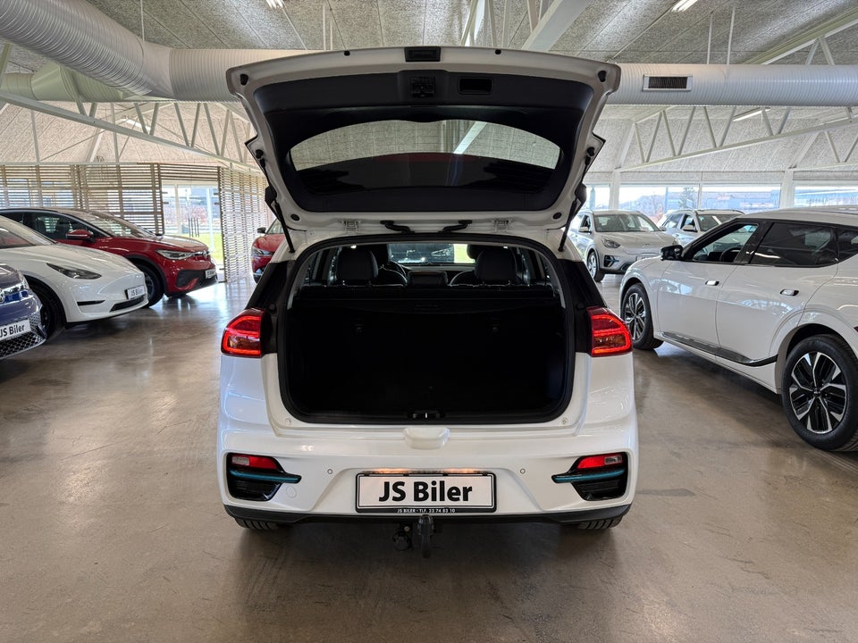 Kia e-Niro 64 Advance 5d