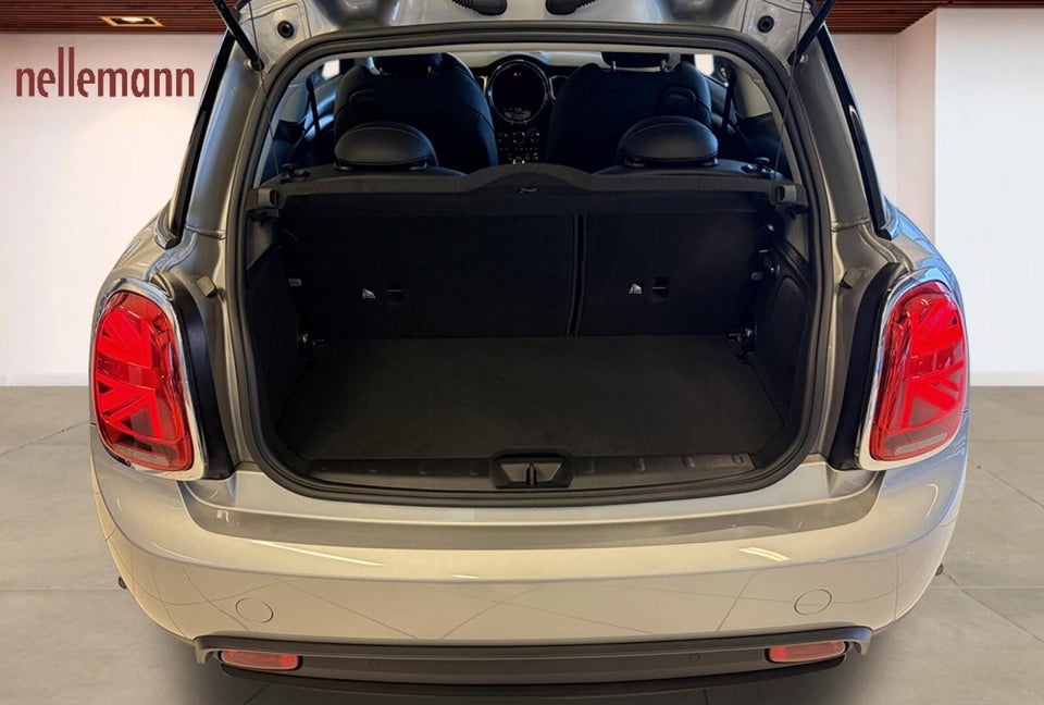 MINI Cooper SE Classic Trim 3d