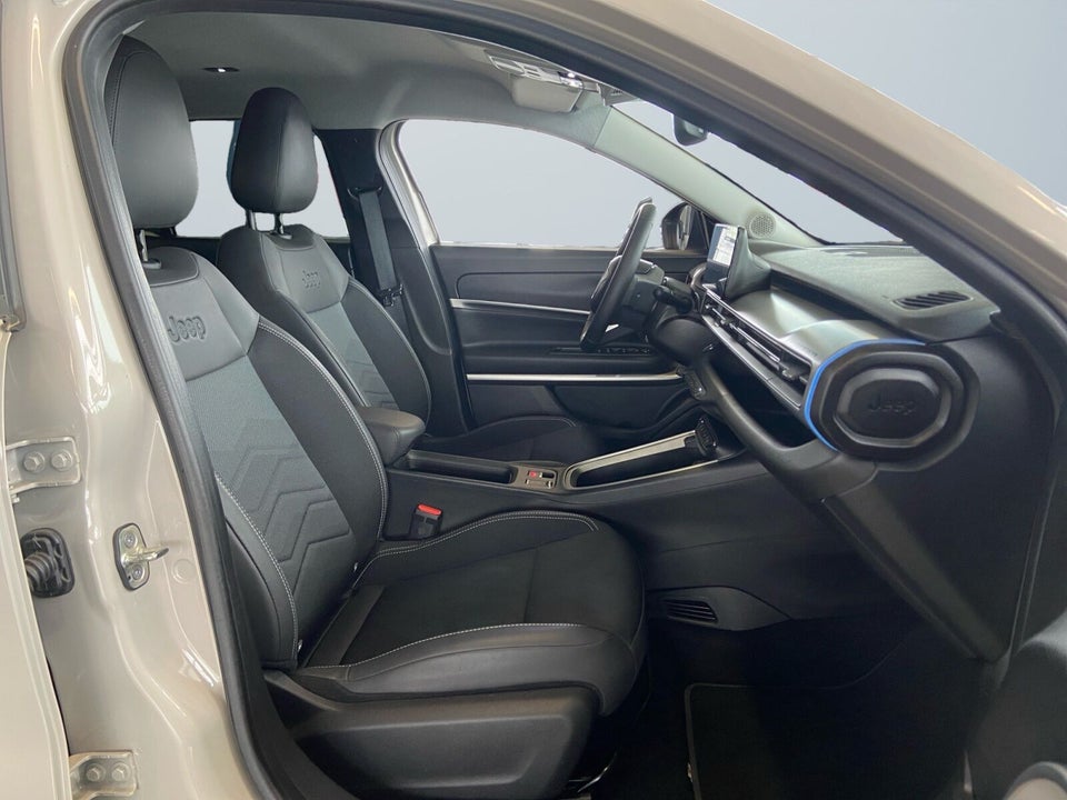 Jeep Avenger 54 Summit 5d