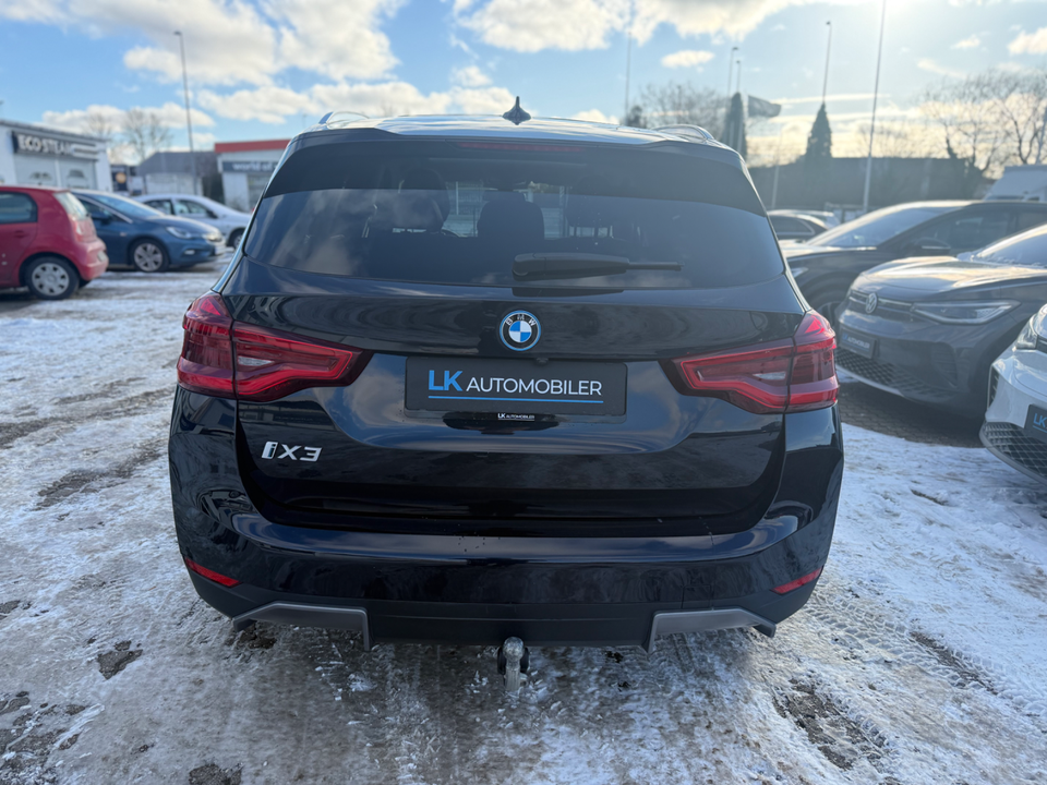 BMW iX3 Charged 5d