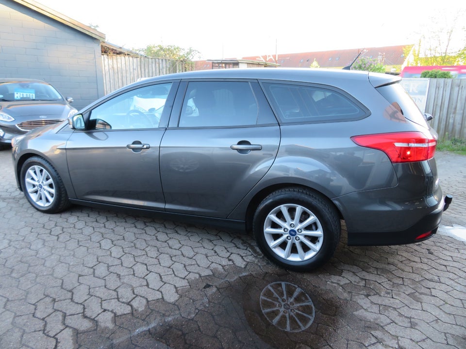 Ford Focus 1,0 SCTi 125 Business stc. 5d
