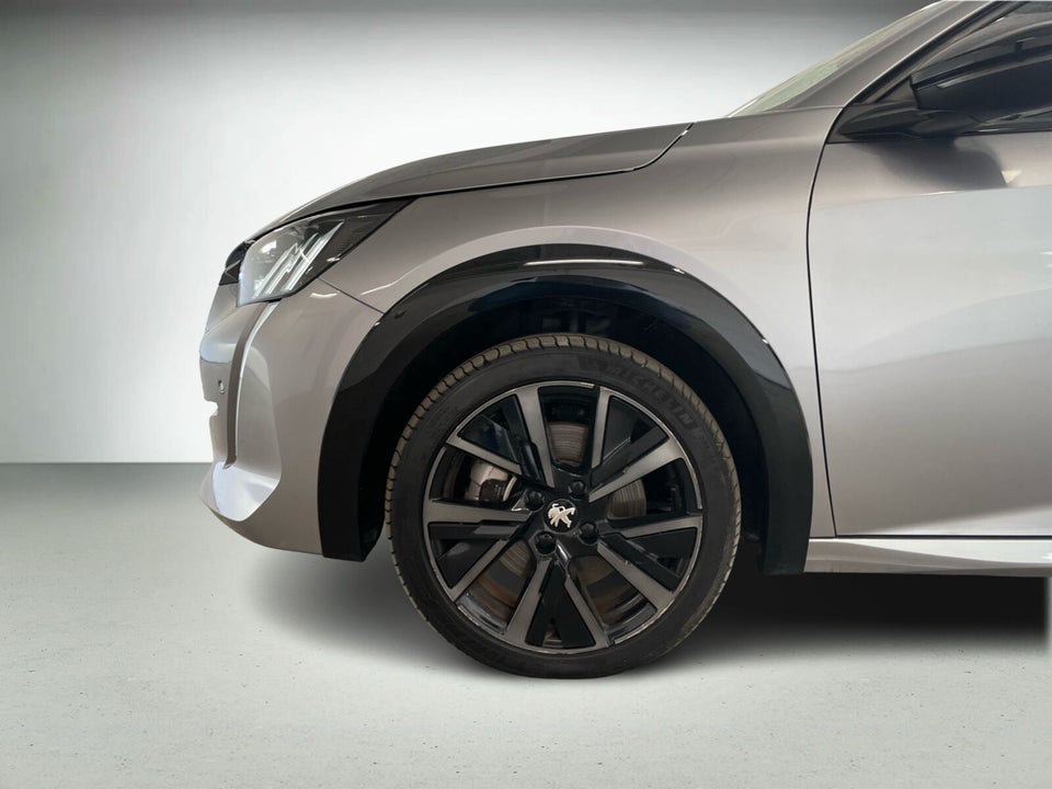 Peugeot e-208 50 GT 5d