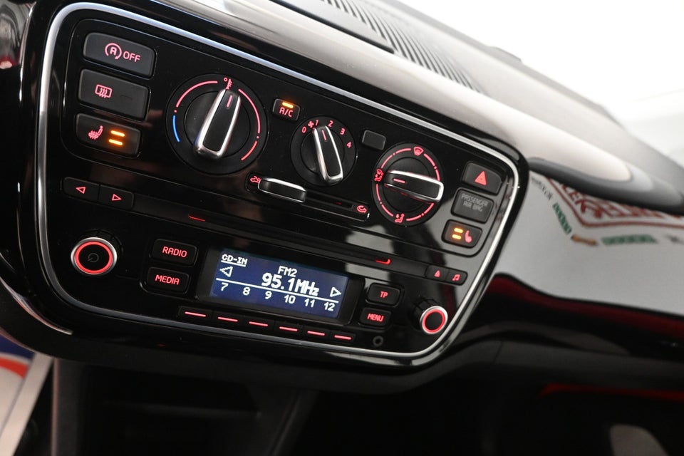 VW Up! 1,0 60 Cheer Up! BMT 5d