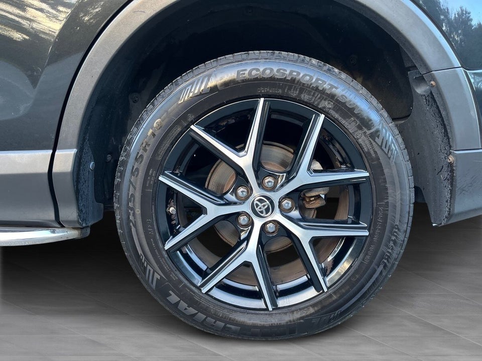 Toyota RAV4 2,5 Hybrid H3+ MDS 5d