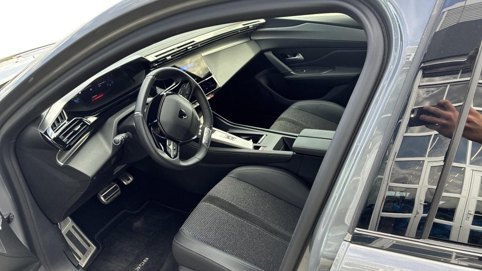 Peugeot e-308 54 GT SW 5d