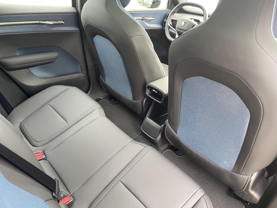 Volvo EX30 Extended Range Ultra 5d