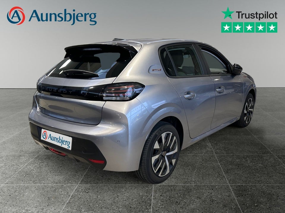 Peugeot e-208 50 Style 5d