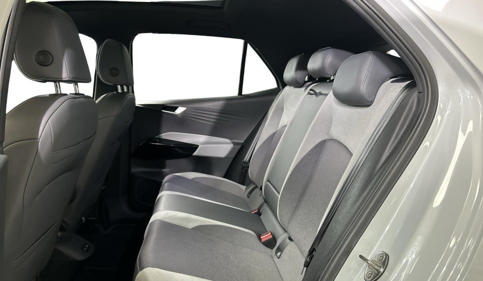 VW ID.3 58 Pro Performance Family 5d