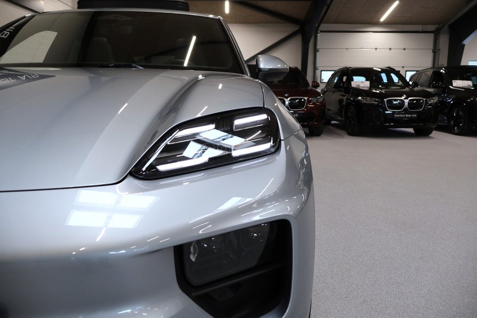 Porsche Macan 5d