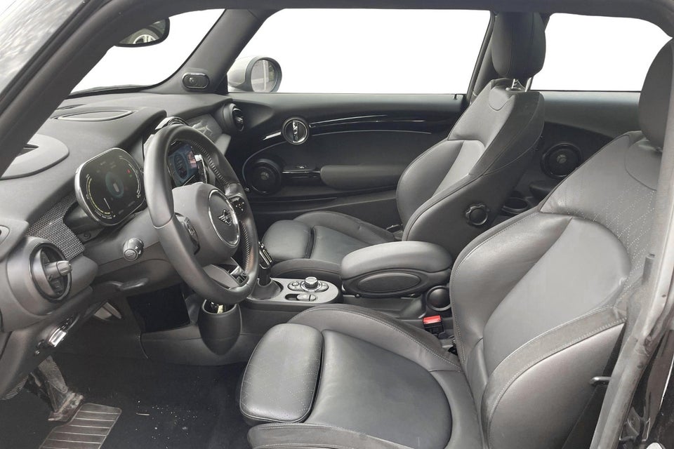 MINI Cooper SE Maximise 3d