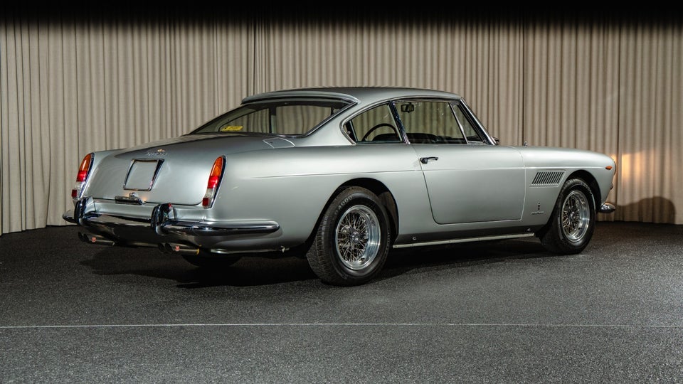 Ferrari 250 GTE 3,0  2d