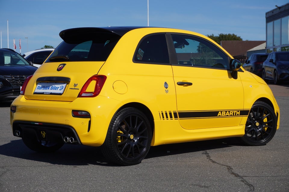 Abarth 595 1,4 T-Jet 180 70th Esseesse 3d