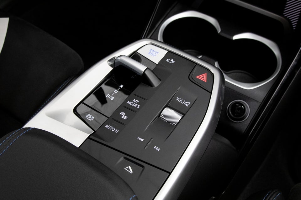 BMW iX2 eDrive20 Fully Charged M-Sport 5d