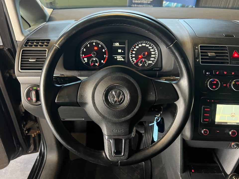 VW Touran 1,2 TSi 105 Startline BMT 5d